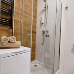 Theapartments Gdanska Apartment *