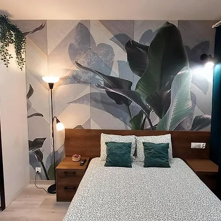 Theapartments Gdanska Apartment *